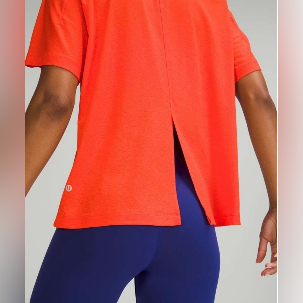 Lululemon Crew Neck Training T-Shirt in Autumn Red